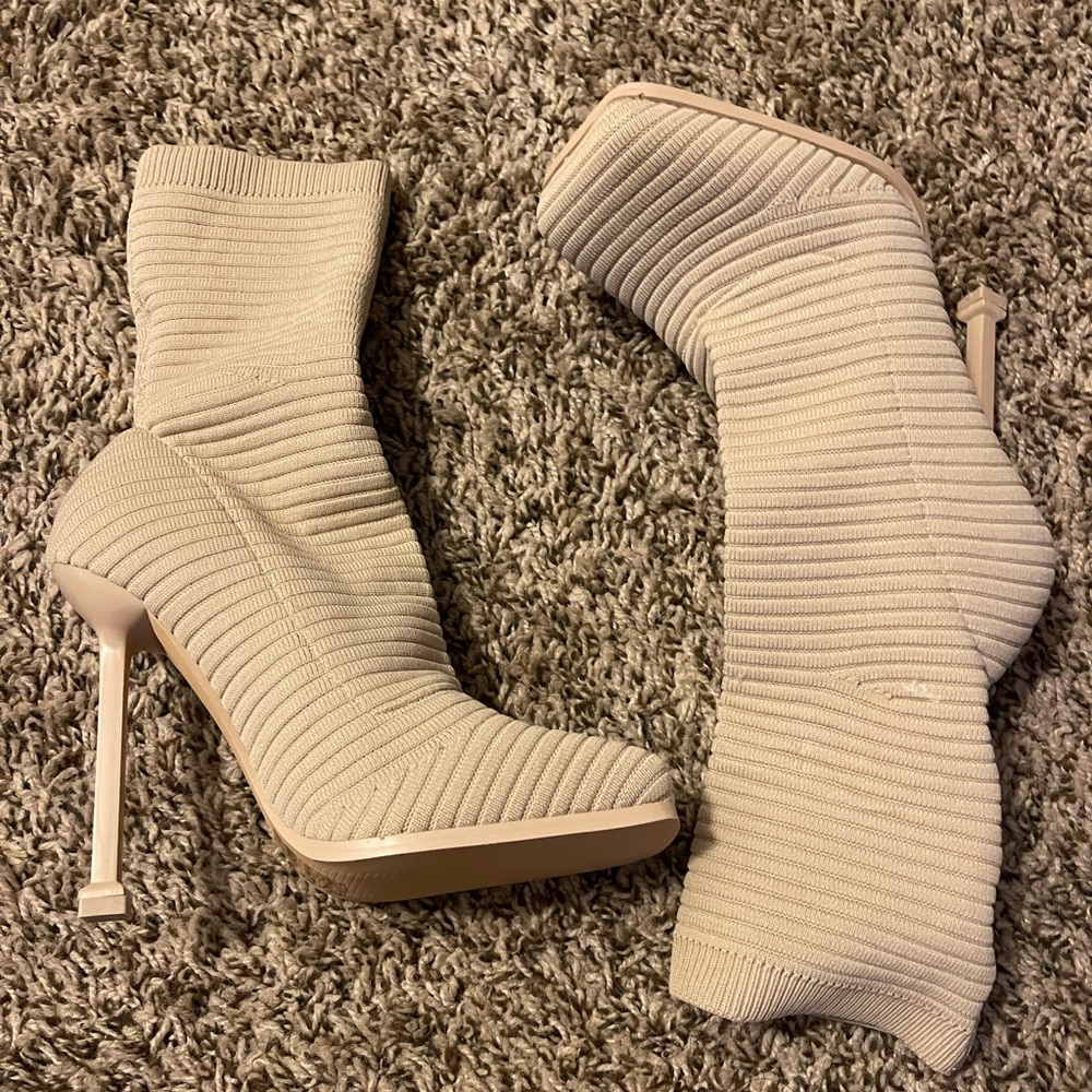 SHE IN -fabric square toe booties